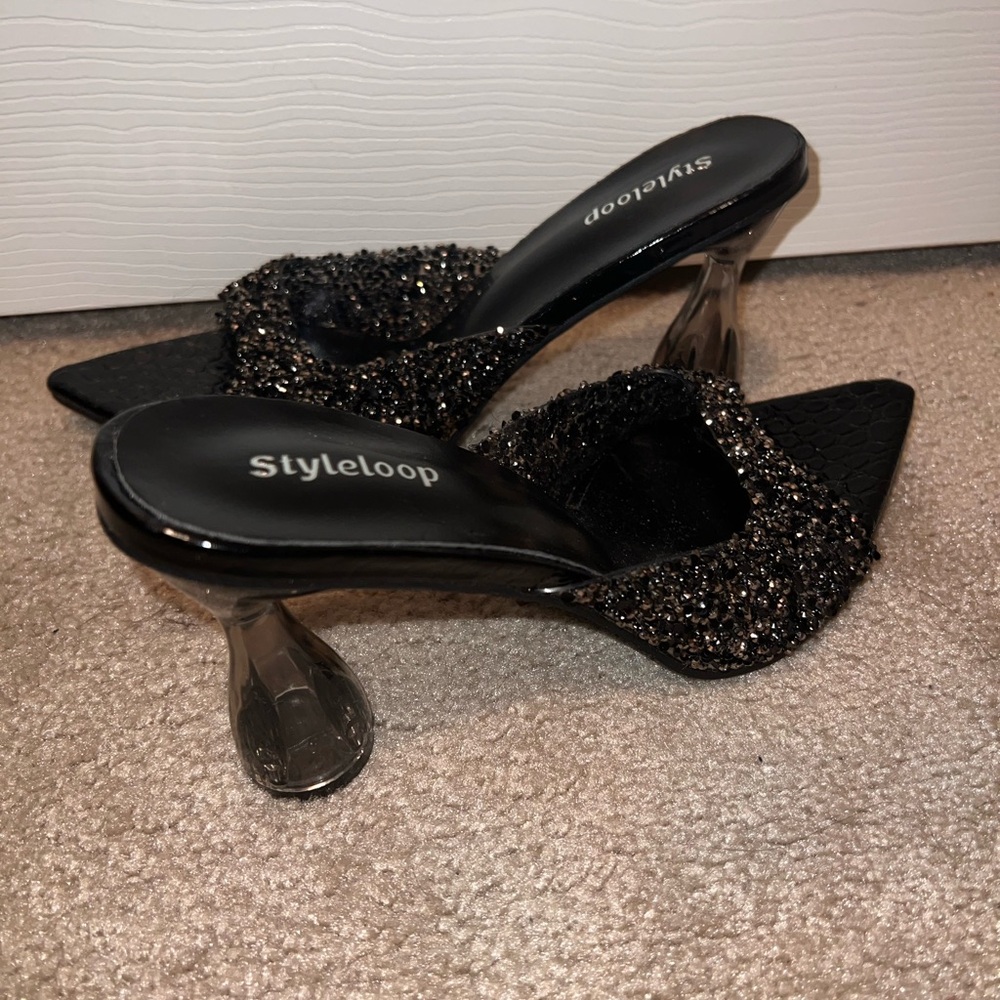 Black Women's Heeled Sandals